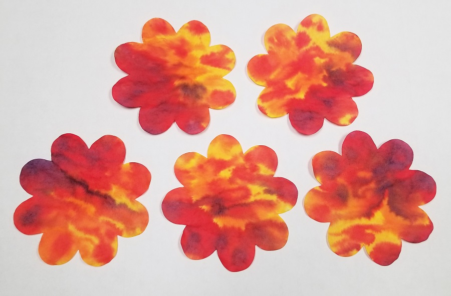 Color diffusing flowers