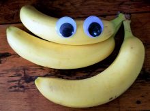 Wiggly eye bananas