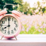 5 Senior Activity Ideas to Celebrate Daylight Savings Time