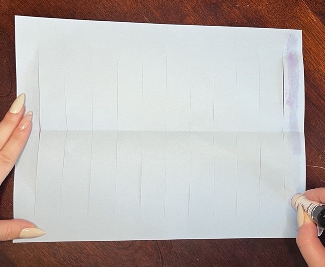 glue lantern slit