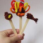 DIY Thanksgiving Craft Ideas Using Chenille Stems
